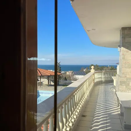 El Paraiso Premium Holiday home *